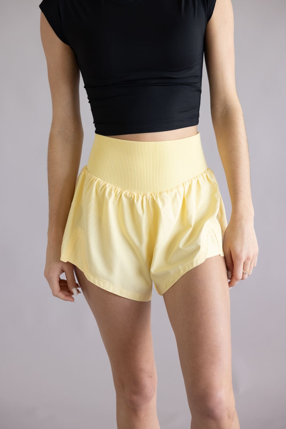 Carpe Shorts in Sunlit Yellow